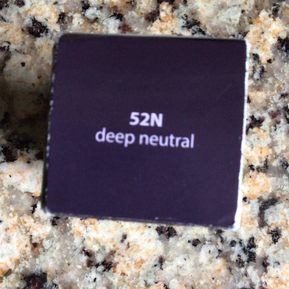 NEW Tarte Foundcealer Foundation - Deep Neutral 52N - Picture 2 of 3